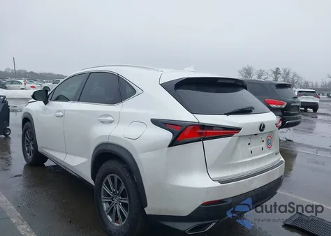 2018 Lexus Nx 300 z USA, uszkodzony, nr VIN JTJBARBZ6J2161641
